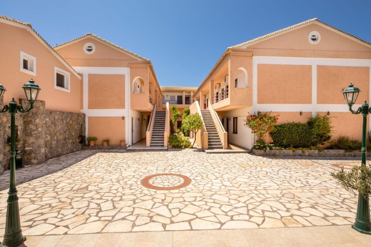 Hotel Rossis Mesongí Exterior photo